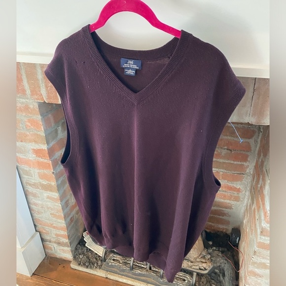 Mens Brooks Brothers 346 Extra Fine Merino Wool Vest size Large 100% Merino Wool - Picture 1 of 7